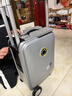 爱尔威（Airwheel）电动行李箱可骑行智能拉杆登机箱可坐可代步20英寸SL豪华版一银 实拍图