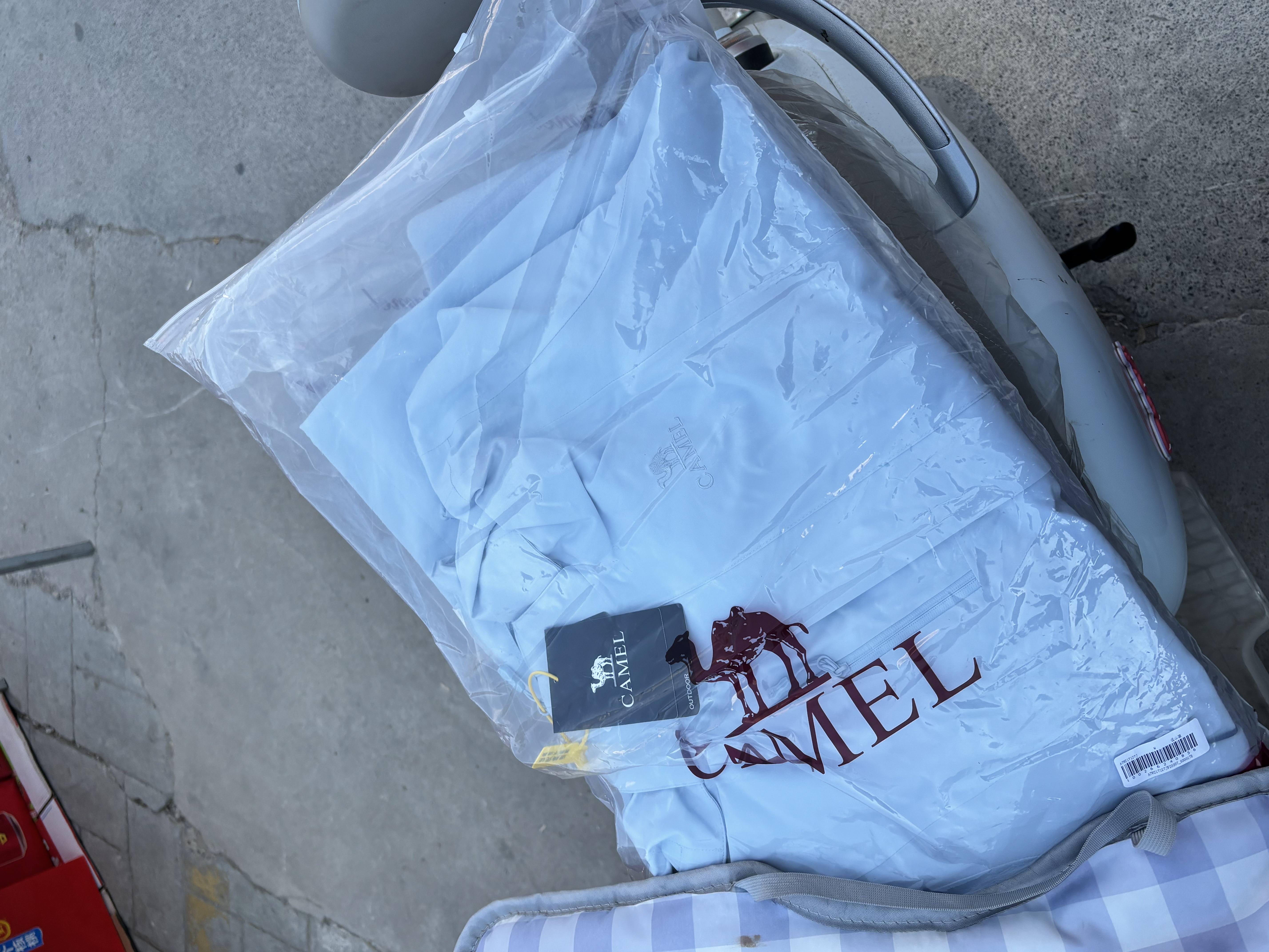骆驼户外(CAMEL)冲锋衣男女防污防水三合一两件套冲锋衣男 A7W217127J 实拍图