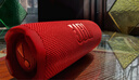 JBL FLIP7 音乐万花筒七代 蓝牙音箱 户外便携音响 防水防尘 购物推荐 赛道扬声器 AI音效增强 庆典红 实拍图