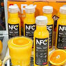 农夫山泉 100%纯果汁NFC果汁300ml*12瓶缤纷礼盒(6橙汁+6芒果汁)过年年货 实拍图