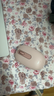 罗技（Logitech）M196 无线蓝牙鼠标 办公鼠标 笔记本商务办公家用 小巧便携 对称手型 玫瑰粉 实拍图