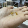 周六福（ZLF）三八节女神礼物  黄金耳环女5G足金甜美小清新雪花耳坠耳钉 计价 1.48g 实拍图
