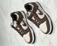 耐克（NIKE）26年春季新款Dunk Low Suede女子减震低帮轻盈运动鞋 IO4244-102 36.5 实拍图