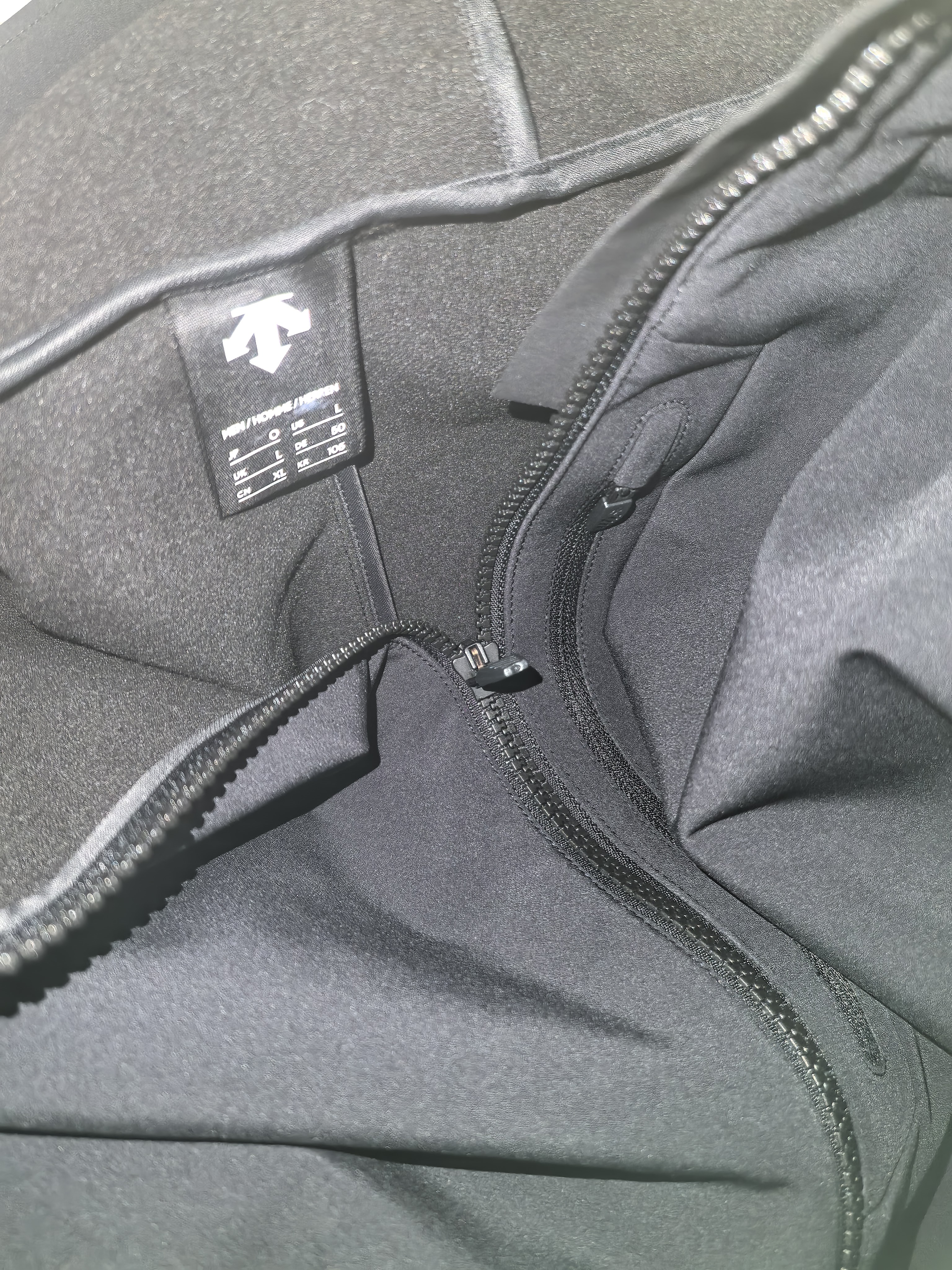 迪桑特（DESCENTE）TRAINING综训运动健身防泼水男士加绒梭织上衣 BK-黑色 XL (180/100A) 实拍图