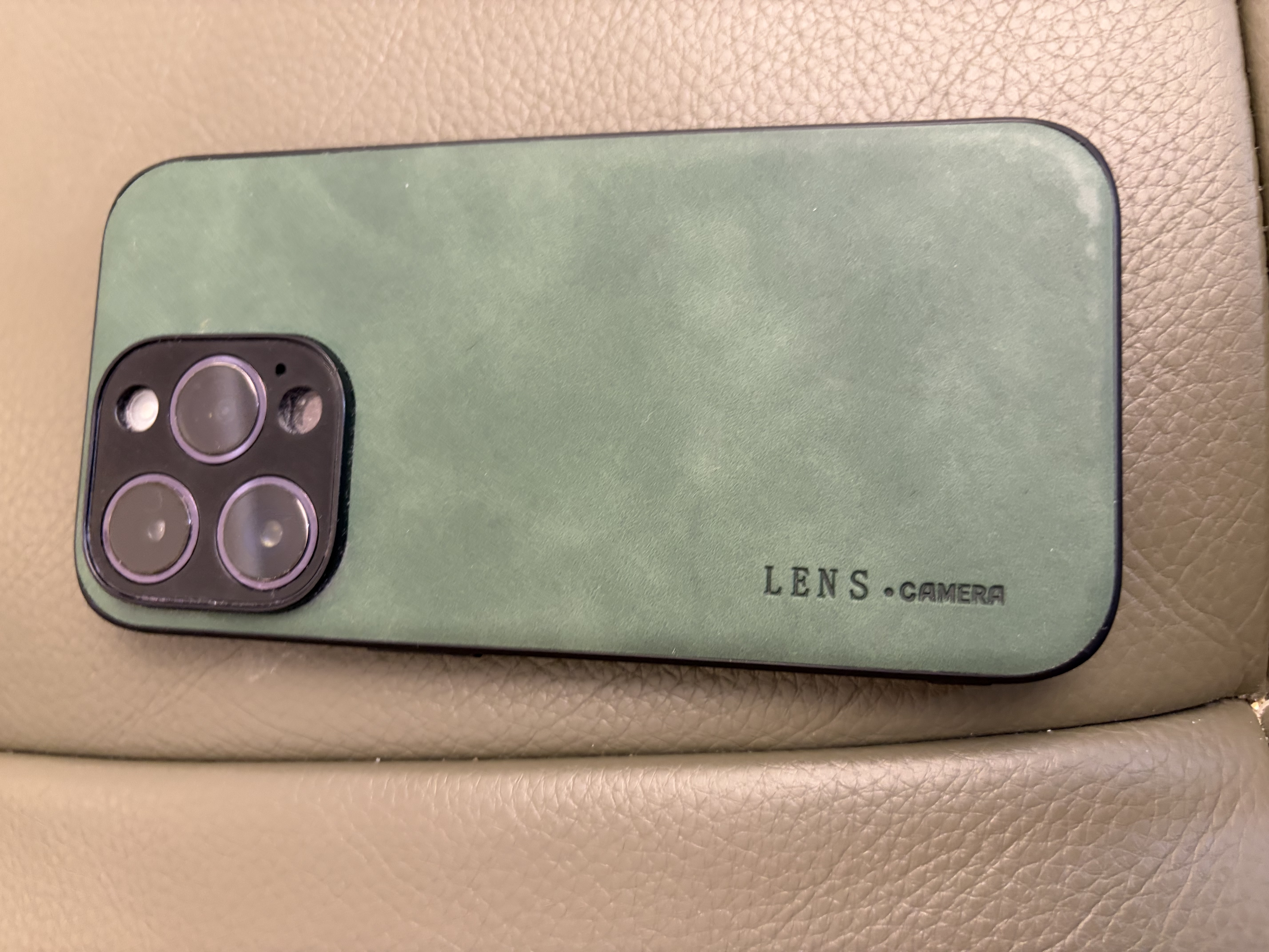 世咏 适用苹果14pro手机壳 iphone14pro保护套镜头全包硅胶软边防摔超薄简约时尚皮纹壳男女款 暗夜绿 实拍图