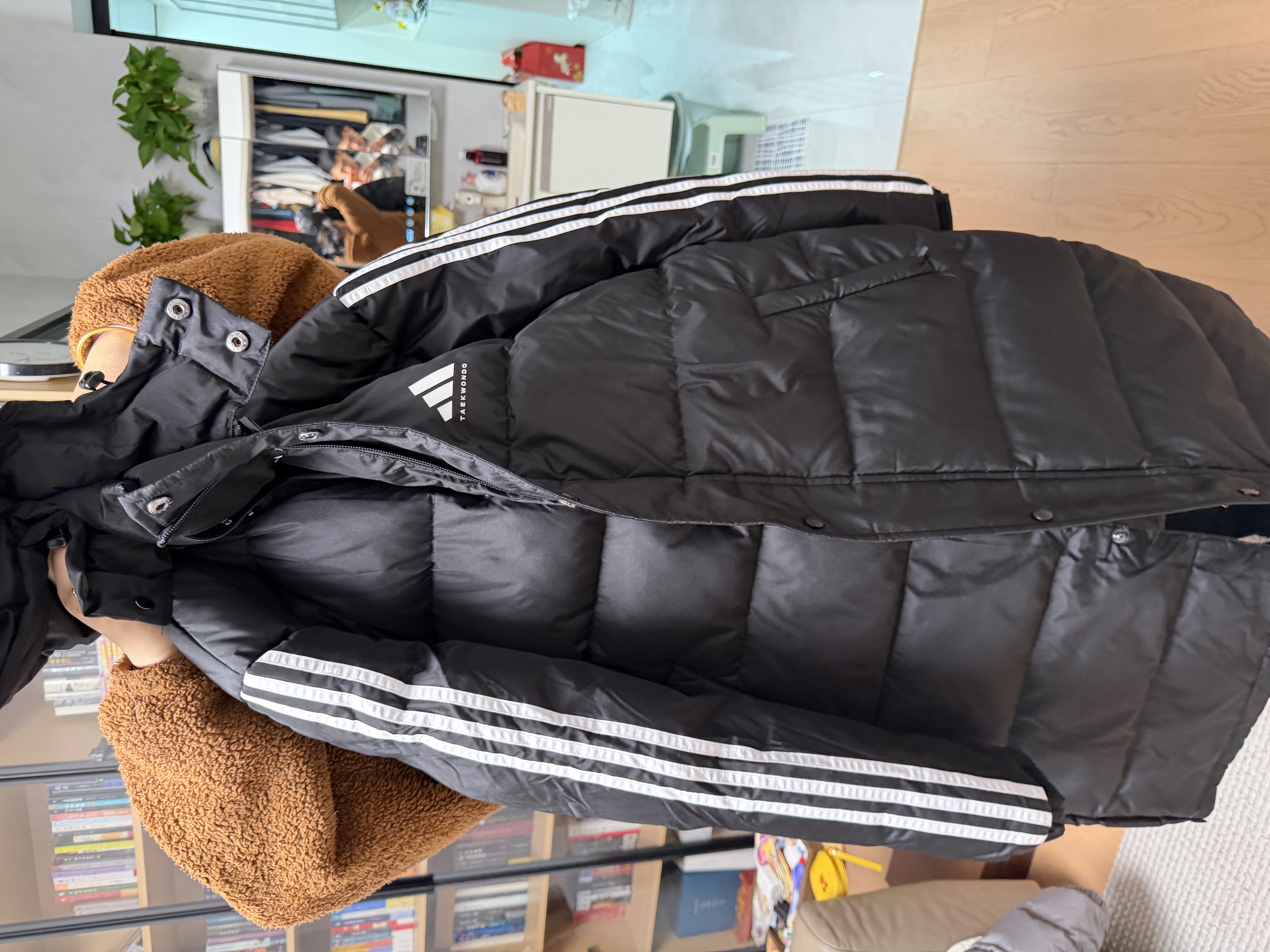 阿迪达斯（adidas）羽绒服男女同款冬季加厚鸭绒长款极寒羽绒服 黑/白  01TKD L 实拍图