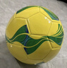 安踏（ANTA）足球4号儿童青少年小学生中考考试专用足球标准训练比赛四号 黄绿 实拍图