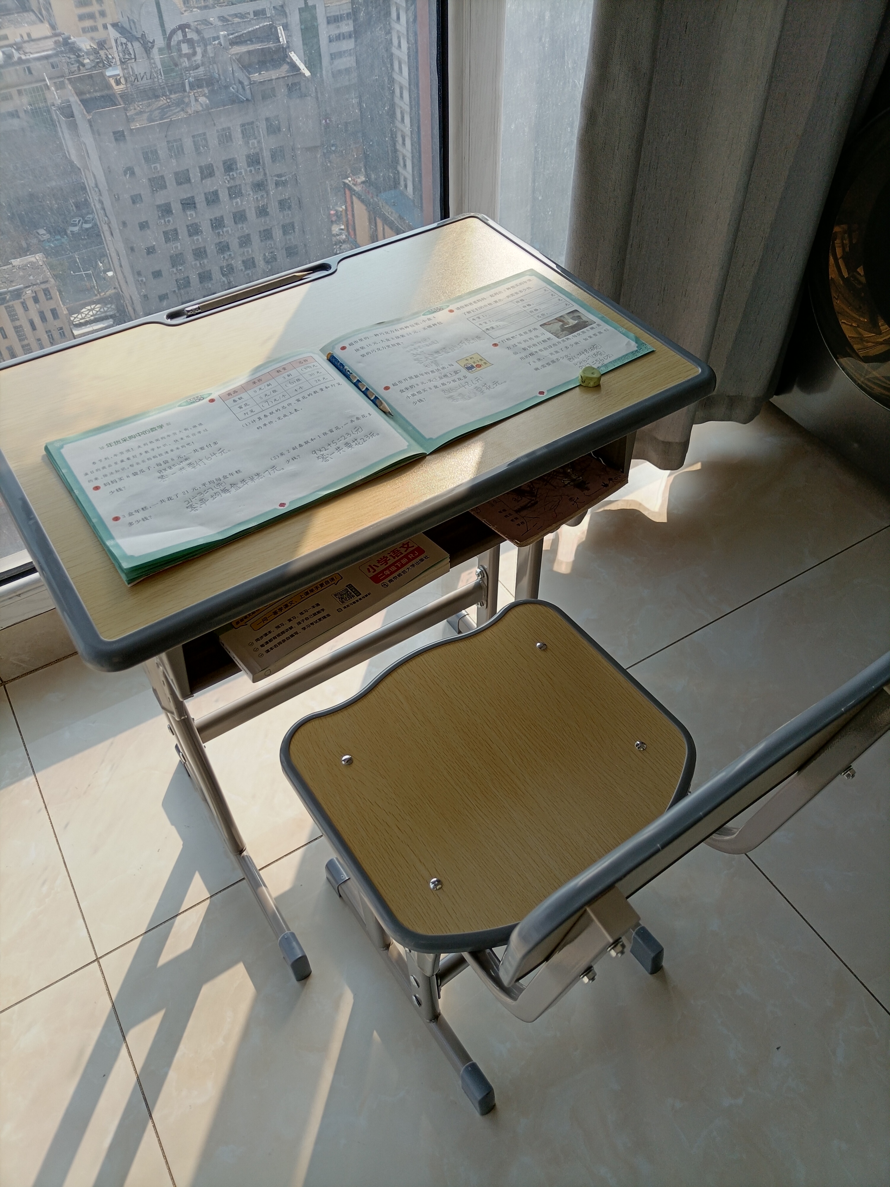 下一章儿童学习桌可升降小学生家用书桌写字桌椅套装写作业专用课桌桌子 入门款｜60cm原木色桌椅套装-【亏本冲量】 实拍图