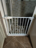HOT PAPA楼梯护栏儿童安全门挡婴儿拦门口防护栏宝宝厨房宠物狗围栏栅栏杆 适合宽度75-82cm 免打孔 升级款 实拍图