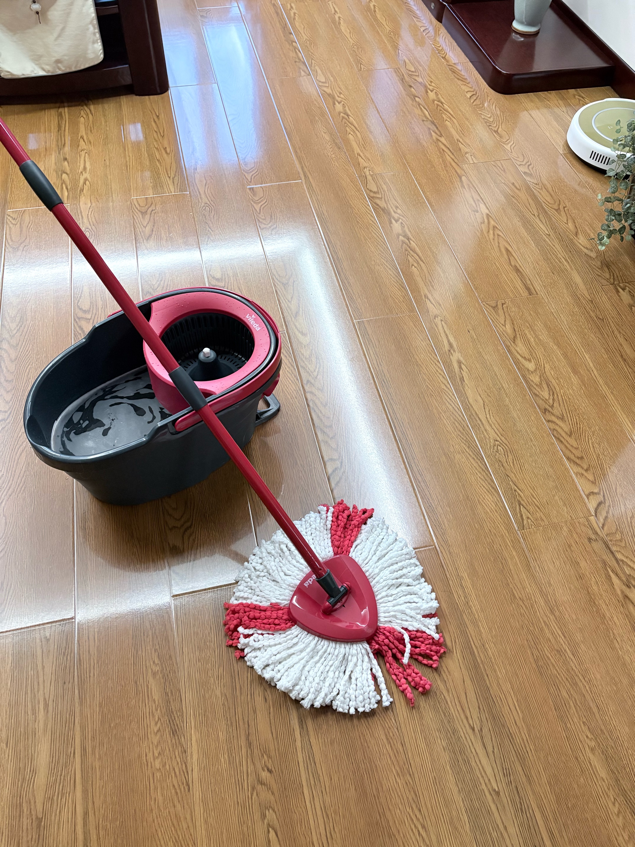 微力达德国免手洗旋转拖把家用易拖净脚踩挤水懒人地拖脱水墩布 德国炫动三角旋转拖把1杆8头 实拍图