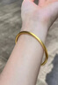 QMXD仿沙金手镯女古法实心素圈结婚镯子久不掉色新年元旦节礼物送女友 两件套+精美礼盒 实拍图