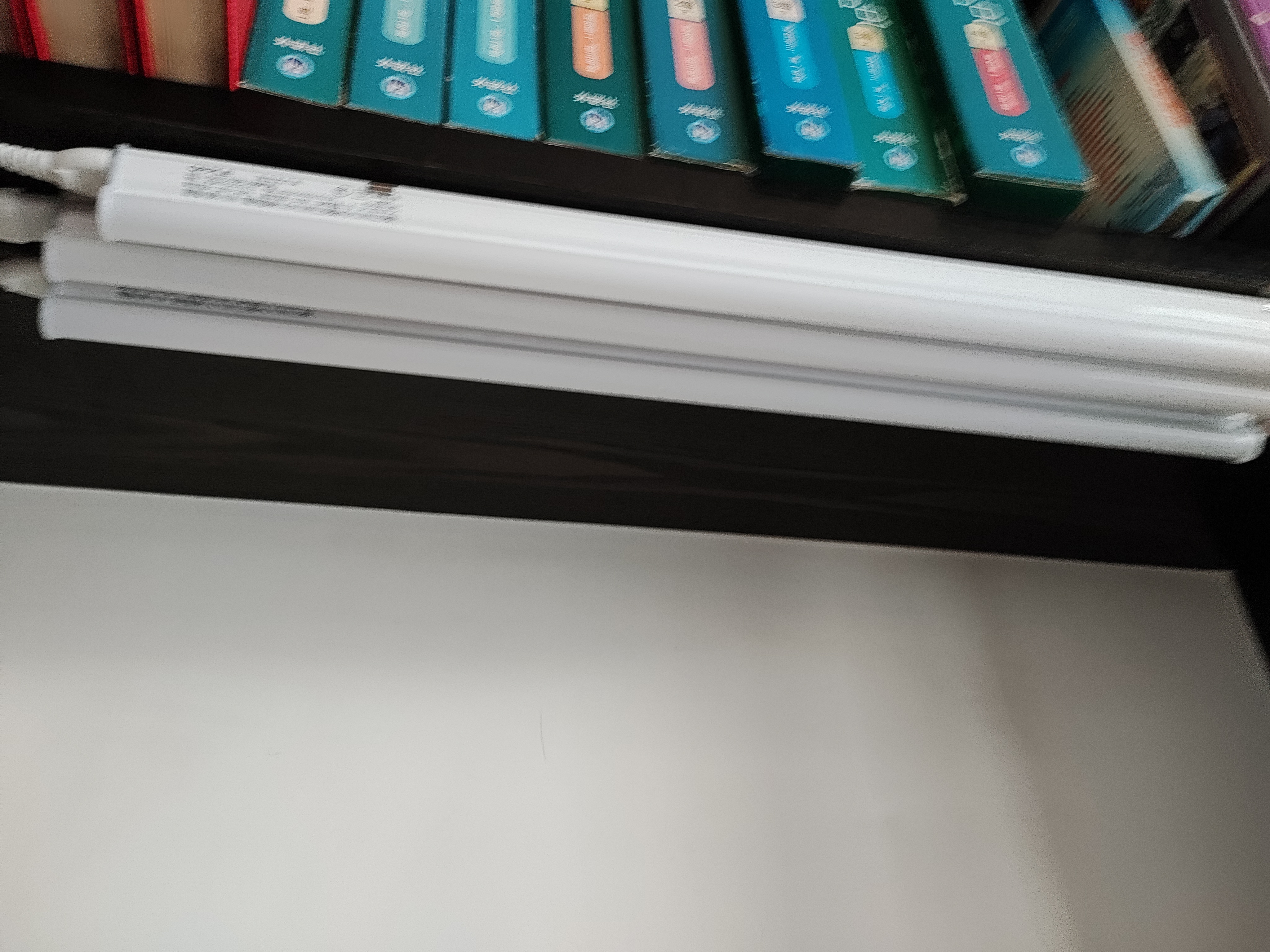 欧普照明（OPPLE）led灯管一体化led灯 灯芯 灯条 灯管照明超亮日光灯全光管长条灯 2只装【6.5瓦】0.6米-三色光 实拍图