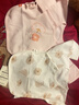 童泰新生儿半背衣婴儿衣服四季0-3个月初生宝宝纯棉上衣和尚服2件装 粉色小花(精梳纯棉) 52 码(建议0-2个月身高50-55cm) 实拍图