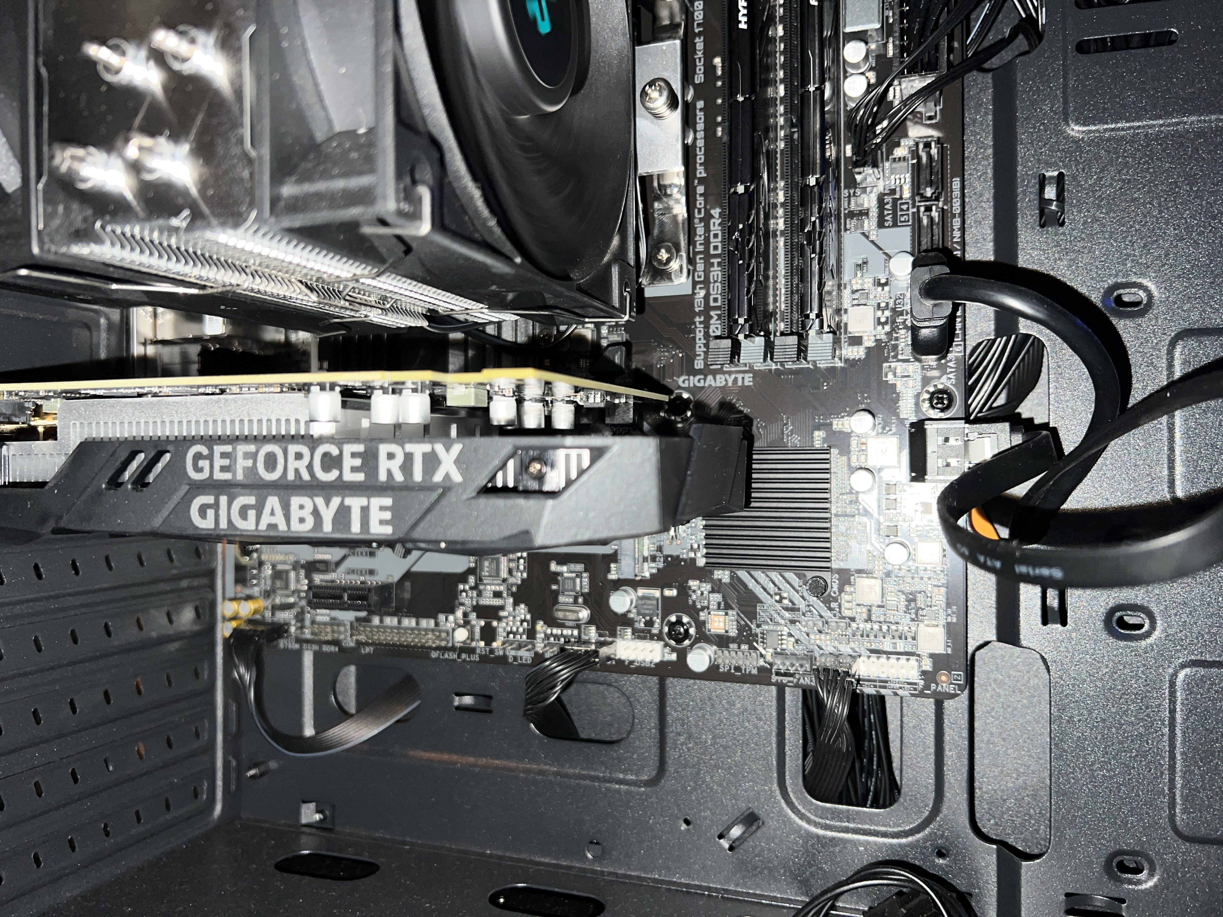 技嘉（GIGABYTE）超耐久 B760M DS3H DDR4 主板支持CPU 14600KF12600KF Intel LGA 1700 实拍图