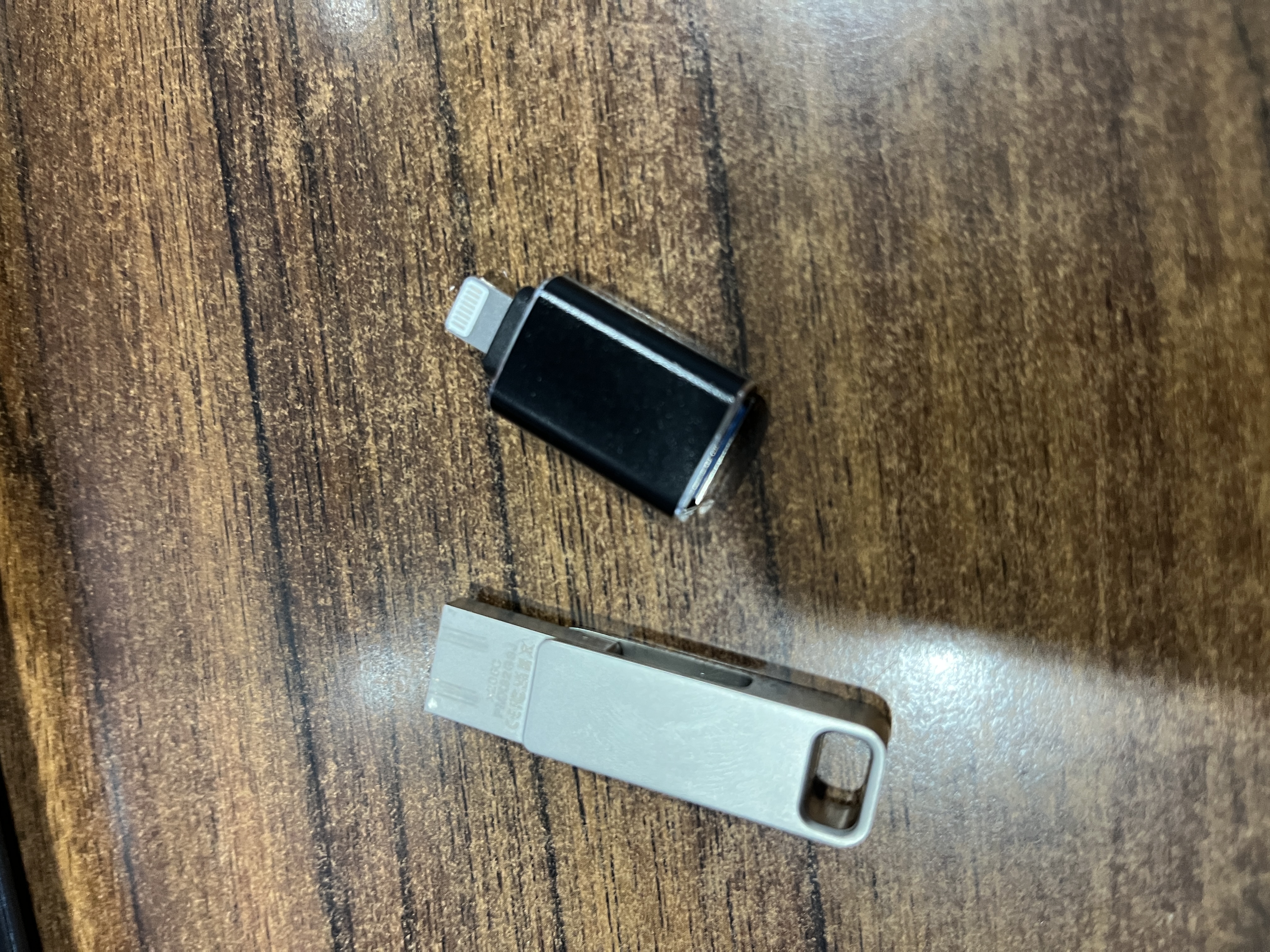惠普32GB Type-C USB3.2 Gen1U盘加苹果lightning转接头 手机电脑U盘x206c 全金属双接口 学习办公优盘 实拍图