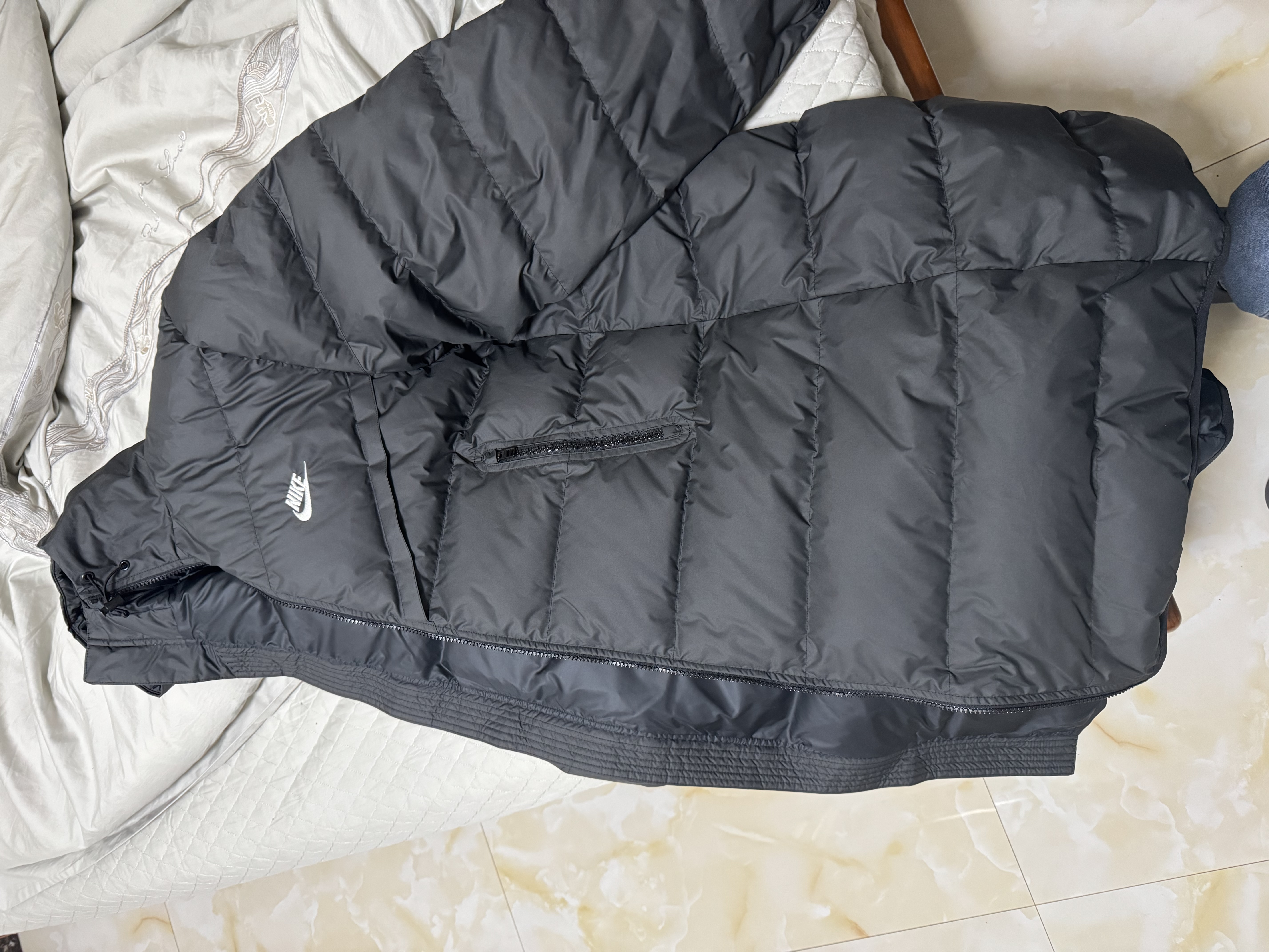 耐克NIKE男冬季长款连帽羽绒服 运动防寒外套 WR系列FB8180-010黑XL 实拍图