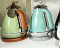 德龙（Delonghi）电热水壶 复古家用304不锈钢烧水电水壶 自动断电1.7L大容量 KBO2001.CGR 萨丁尼亚绿 礼物 实拍图