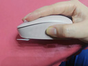 罗技（Logitech）M196 无线蓝牙鼠标 办公鼠标 笔记本商务办公家用 小巧便携 对称手型 玫瑰粉 实拍图