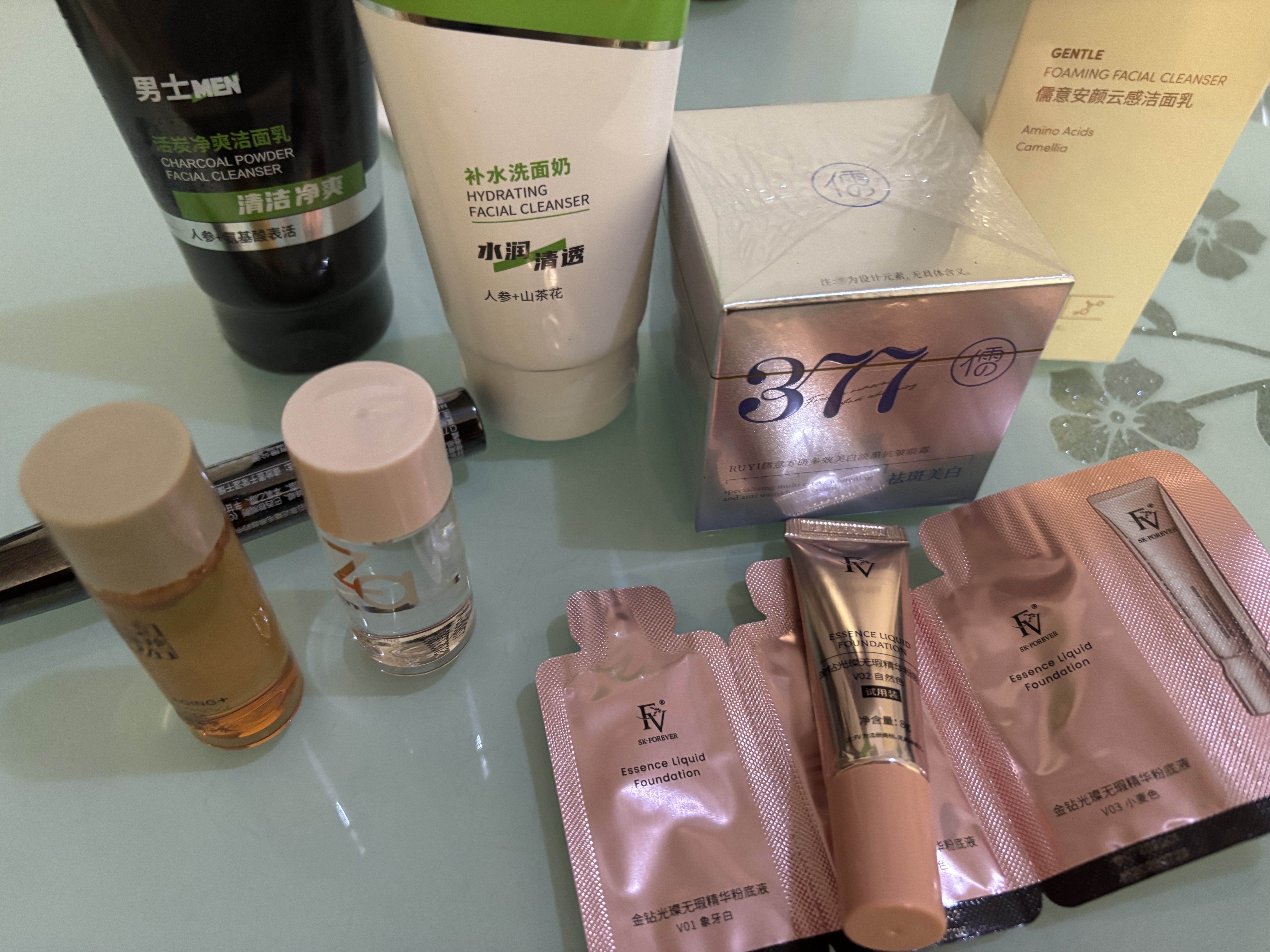 名创优品（MINISO）持妆卷翘睫毛膏定型防水防汗不晕染生日礼物女 黑色（新配方） 实拍图