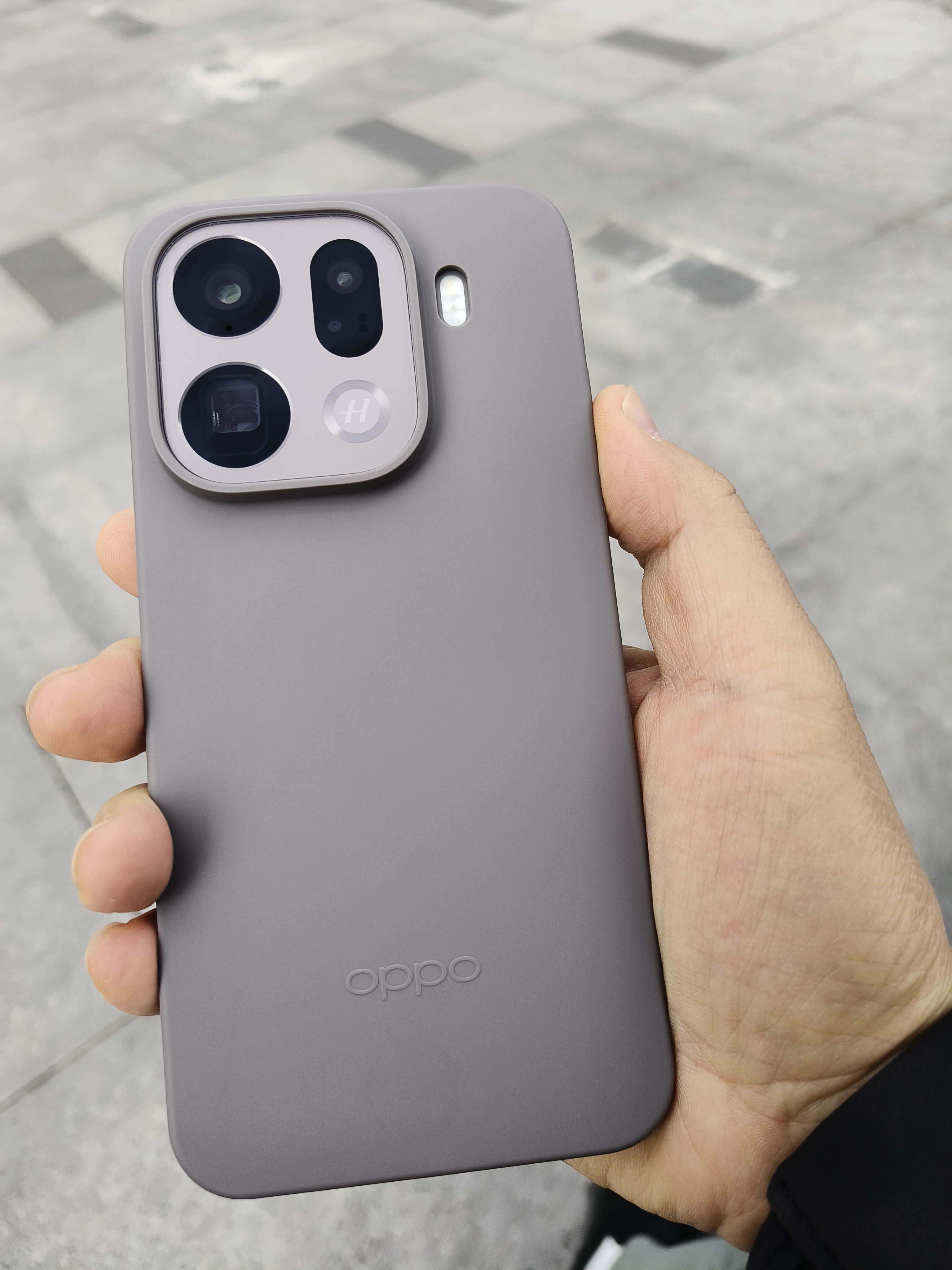OPPO【重磅新品】OPPO Find X9 Pro 旗舰手机 哈苏2亿超清长焦镜头 全网通5G 全新 智能 拍照手机OPPO 绒砂钛 12+256GB 官方标配【全国联保】 实拍图