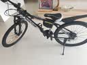 EG7山地自行车成人学生变速越野单车双减震赛车26寸青少年男女公路车 辐条-黑白【轻量铝架 减震座鞍】 26寸21速【适合：160-180CM】 实拍图