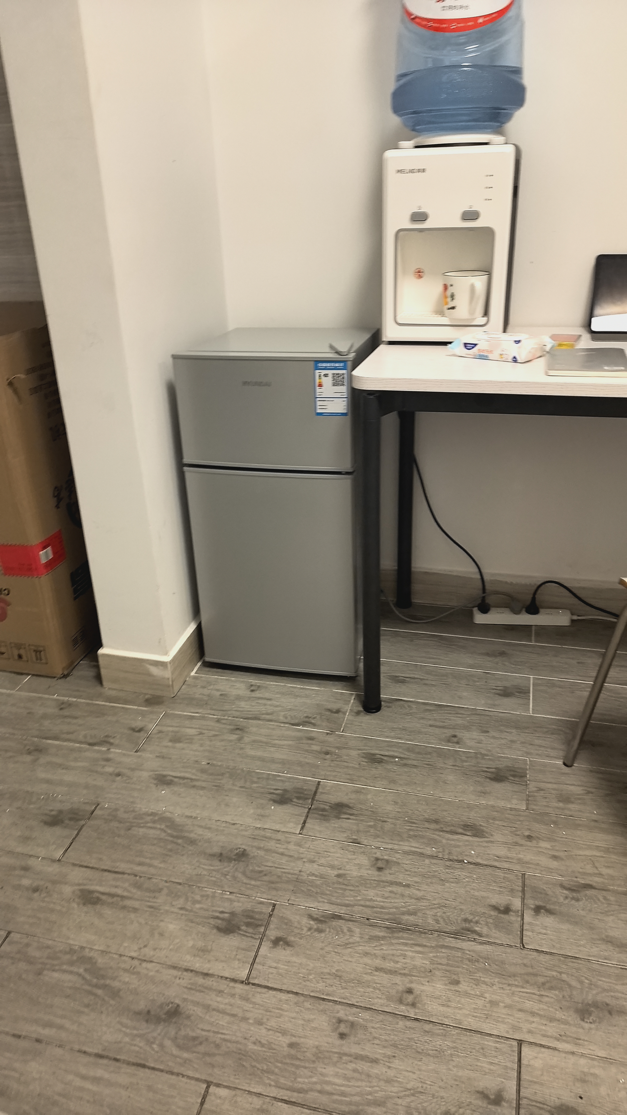 美的同款现代冰箱小冰箱家用车宿舍一级能效省电双门冷藏冷冻节能 银色80升【行业热卖】一级能效省电 80升 送货上门，一级效能，一年质保 实拍图