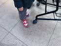 NIKE 耐克男女童休闲板鞋COURT BOROUGH轻便舒适儿童魔术贴运动鞋低帮 DV5458-137【新年限定款】 27 【建议脚长16cm】 实拍图
