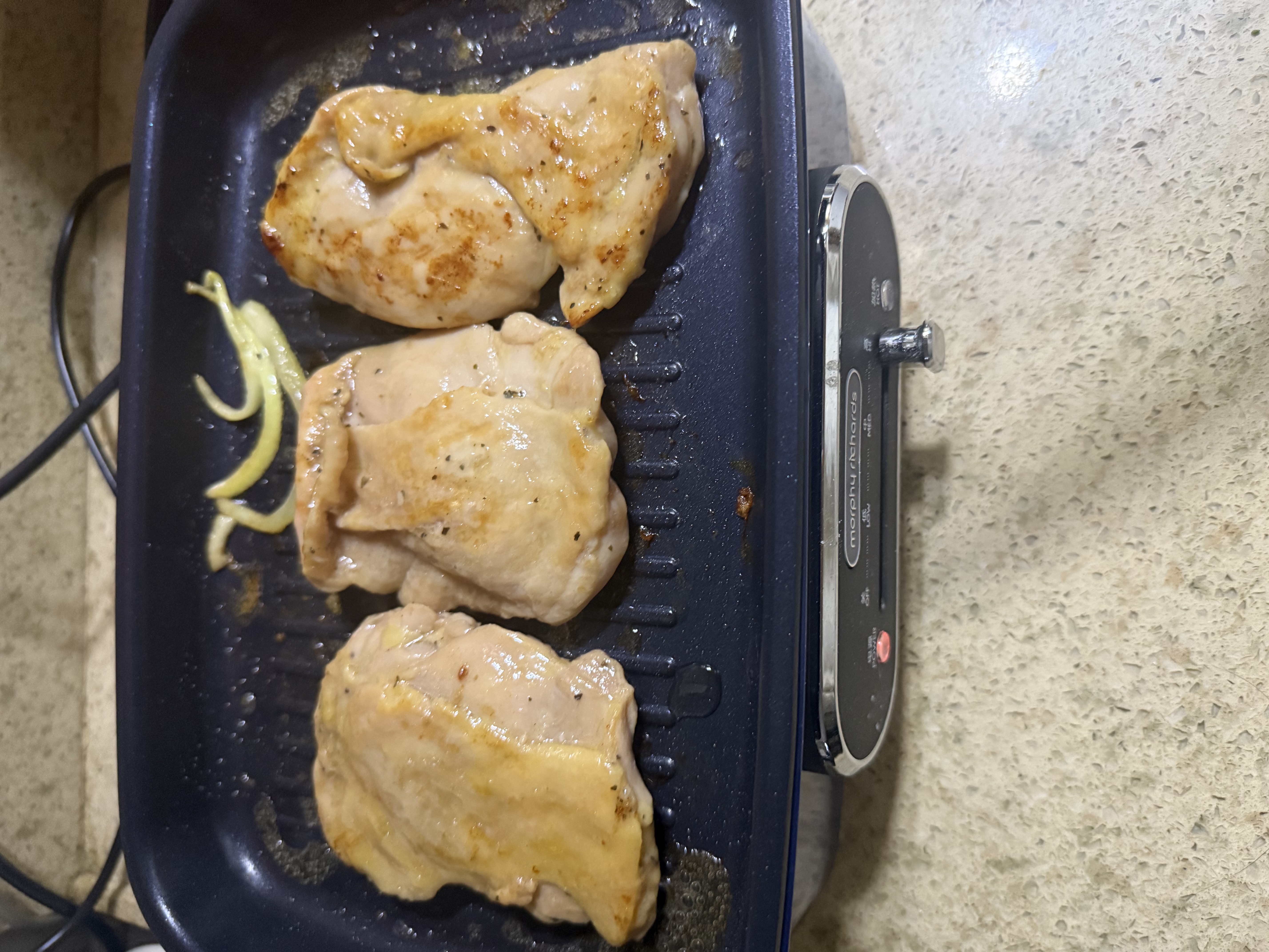 摩飞电器（Morphyrichards）多功能锅家用多用途锅电火锅电煮锅电蒸锅电炒锅电热锅2.5L分体式不沾料理锅火锅锅MR9088蓝 实拍图