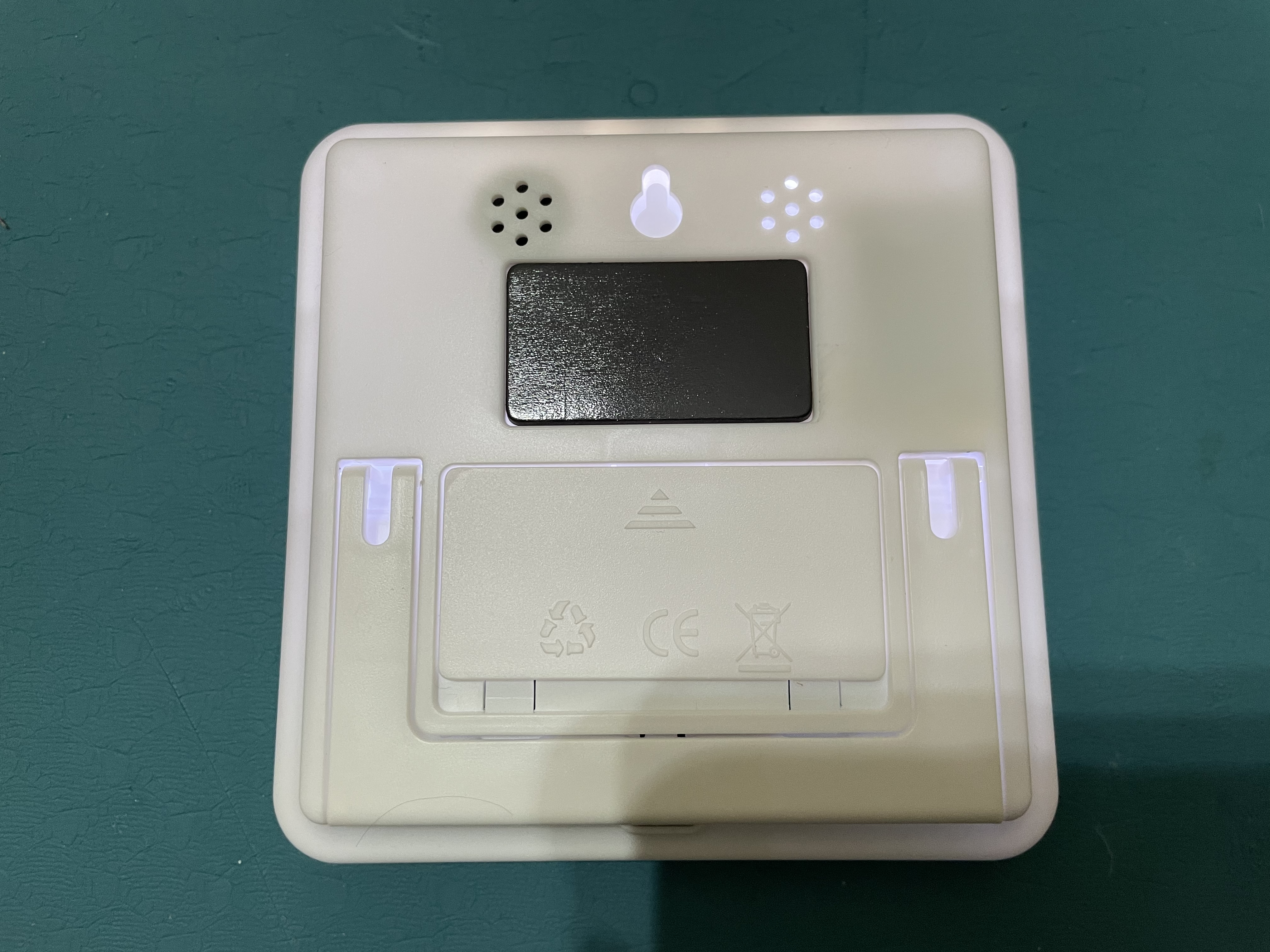 电子高精度迷你干温度计室内家用温度湿度表精准车载干温湿度计表 锂电款 有闹钟+背光+充电款（不用换电池） 实拍图