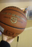斯伯丁（SPALDING）篮球5号室内外耐磨兼用五号PU材质青少年儿童篮球77-476Y5 实拍图