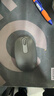罗技（Logitech）M196 无线蓝牙鼠标 办公鼠标 笔记本商务办公家用 小巧便携 对称手型 石墨灰 实拍图