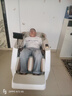荣泰按摩椅家用小型全身太空舱2025十大品牌零重力全自动颈椎肩颈按摩沙发送老人父母生日礼物 M525Pro逸享白 送老人长辈父母实用生日礼物 实拍图