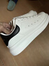 H8小白鞋2026新款春季百搭莆田鞋子情侣男女内增高厚底休闲运动板鞋 白色-黑皮尾（礼盒装） 42 男码 实拍图