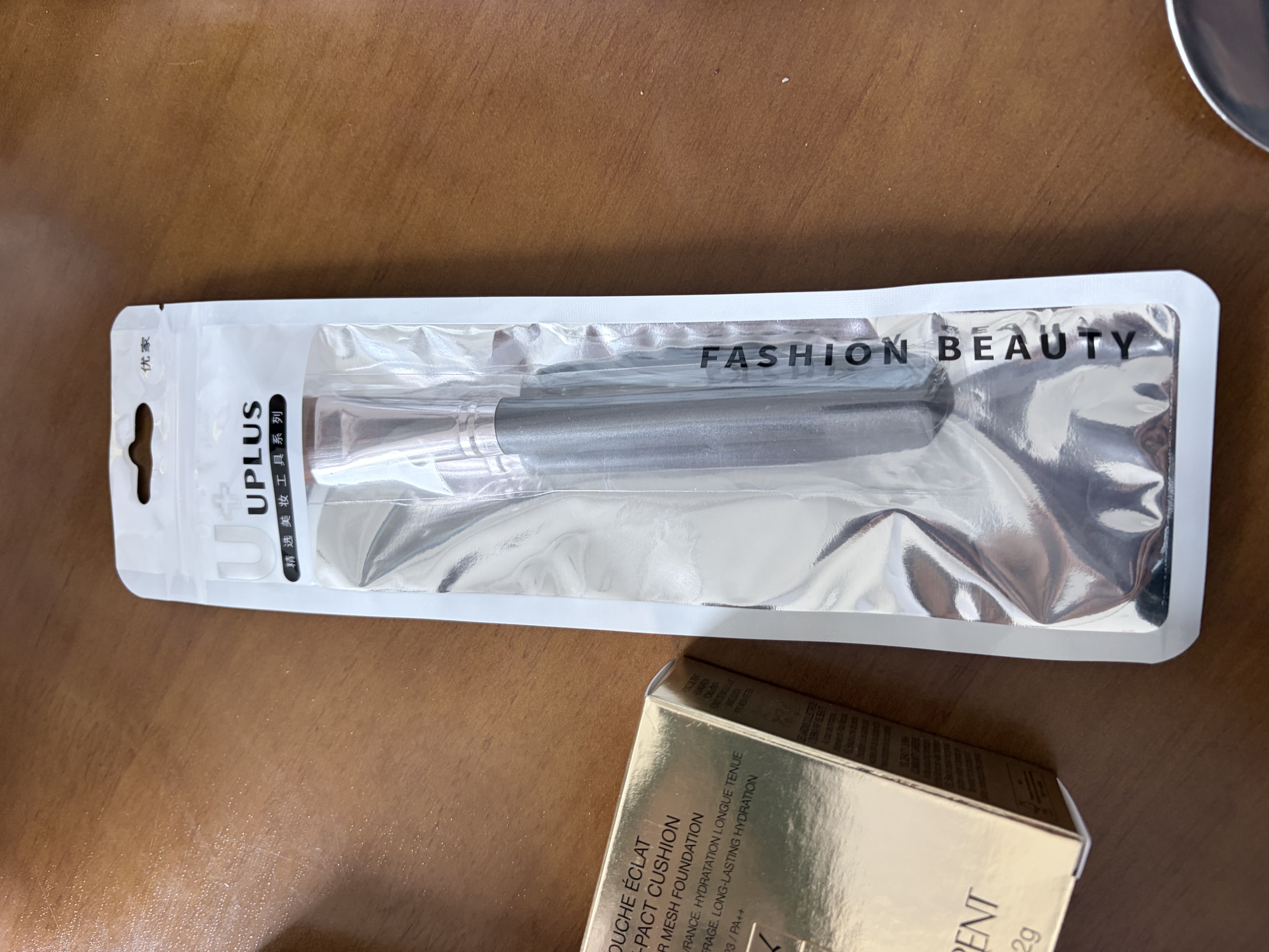 优家（UPLUS）191扁平头粉底液刷面膜刷两用化妆刷 泥膜刷涂面膜bb霜软毛 实拍图