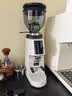 摩佳（MOJAE）飓风电动磨豆机 锥刀电动磨粉器 意式美式手冲摩卡咖啡豆平刀研磨机 珍珠白平刀4.0（大豆仓款） 实拍图