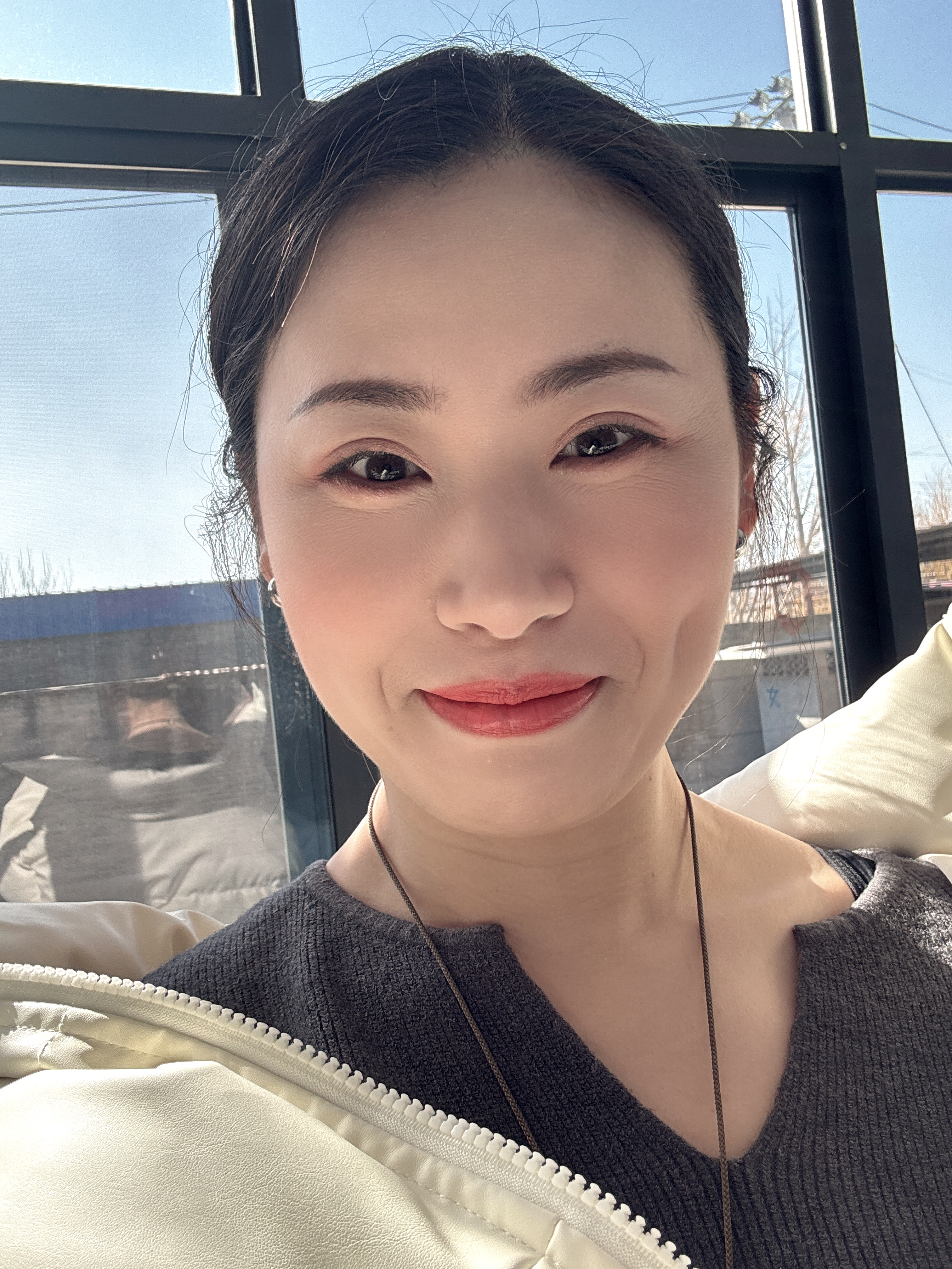 完美日记小蓝锁精华蜜粉饼#浮光桃绿10g定妆补妆提亮气色不卡粉生日礼物女 实拍图