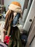 实木衣架落地卧室落地挂衣架家用挂衣置物架衣服挂架挂衣杆衣帽架 【主图热销加粗榉木】胡桃色圆盘款（水滴三叶草） 【原生实木打造】稳固承重 实拍图
