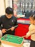 木丸子六合一儿童台球桌小型玩具家用迷你6-10岁男女孩子生日儿童节礼物 标准款A：六合一桌球+大冰壶+小冰球+弹弹棋+保龄球 送孩子同学6合1玩具新年生日礼物 实拍图