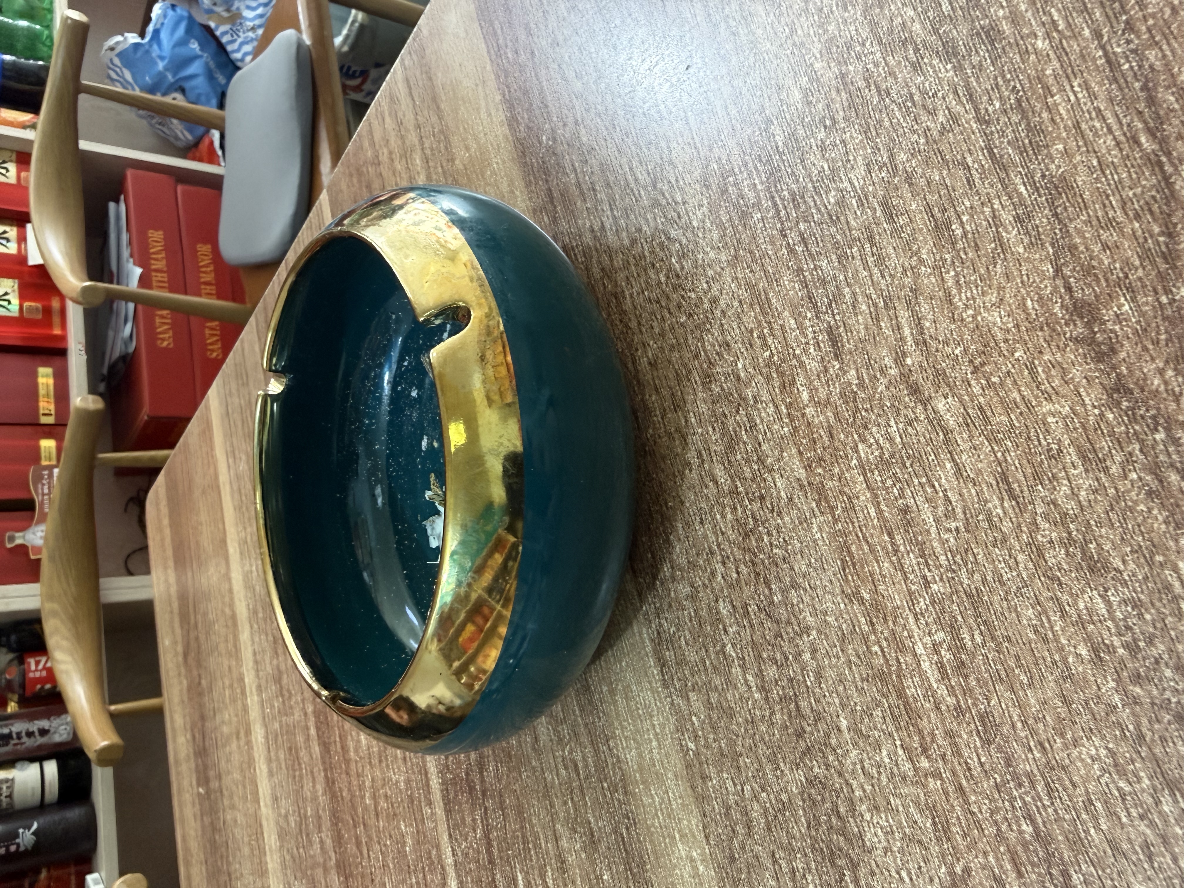 板谷山 北欧轻奢装饰描金陶瓷烟灰缸个性潮流电镀亮光绿烟灰缸 实拍图