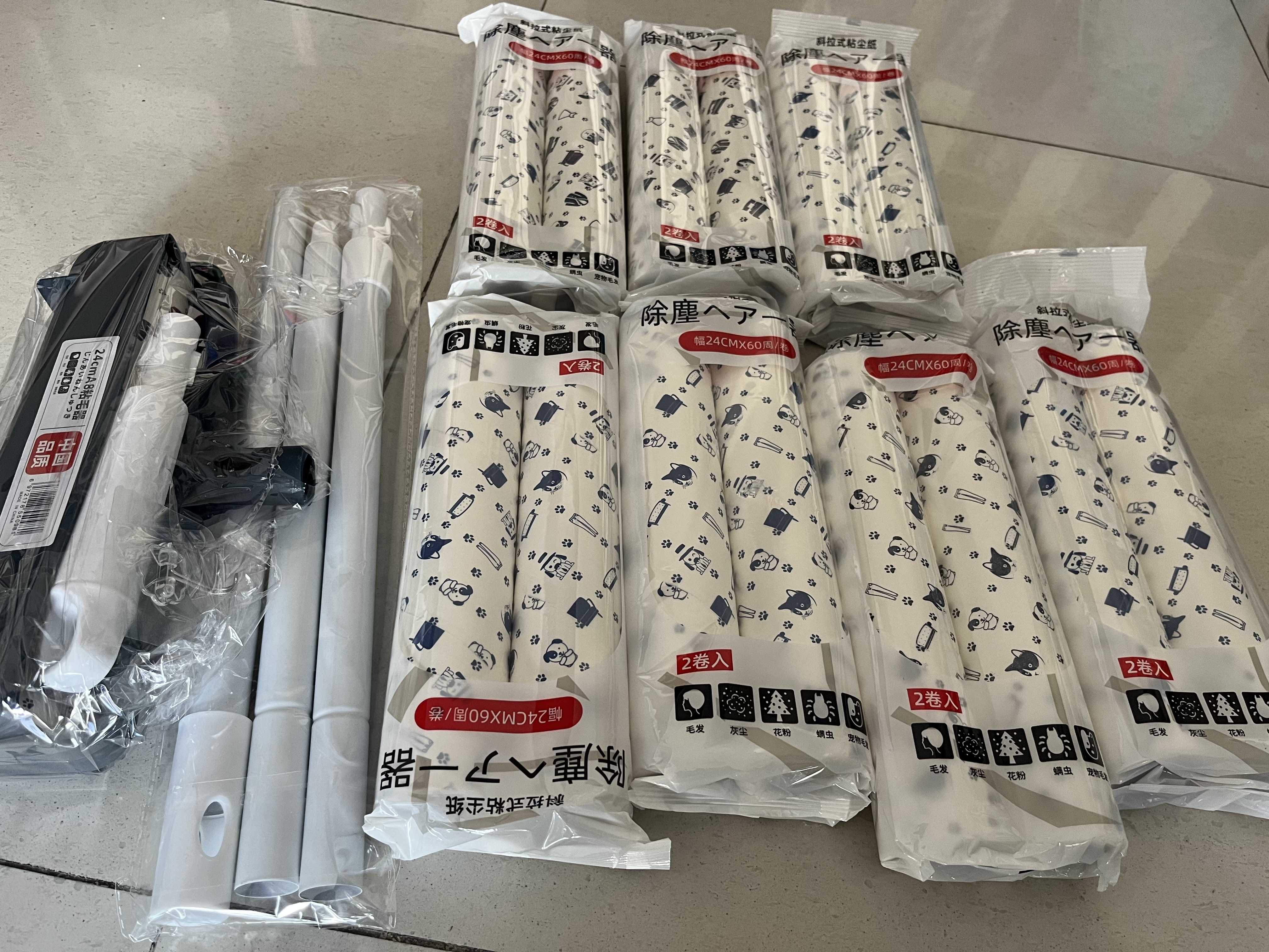 初舍（CHUSHE）长杆粘毛器滚筒24cm15卷900撕宠物床上毛发毡毛神器滚子可撕式纸 实拍图
