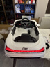 星辰皓奥迪儿童电动车四驱汽车遥控四轮宝宝玩具车可坐人童车RSGT 白色+四驱+遥控+摇摆+皮座+软轮 实拍图