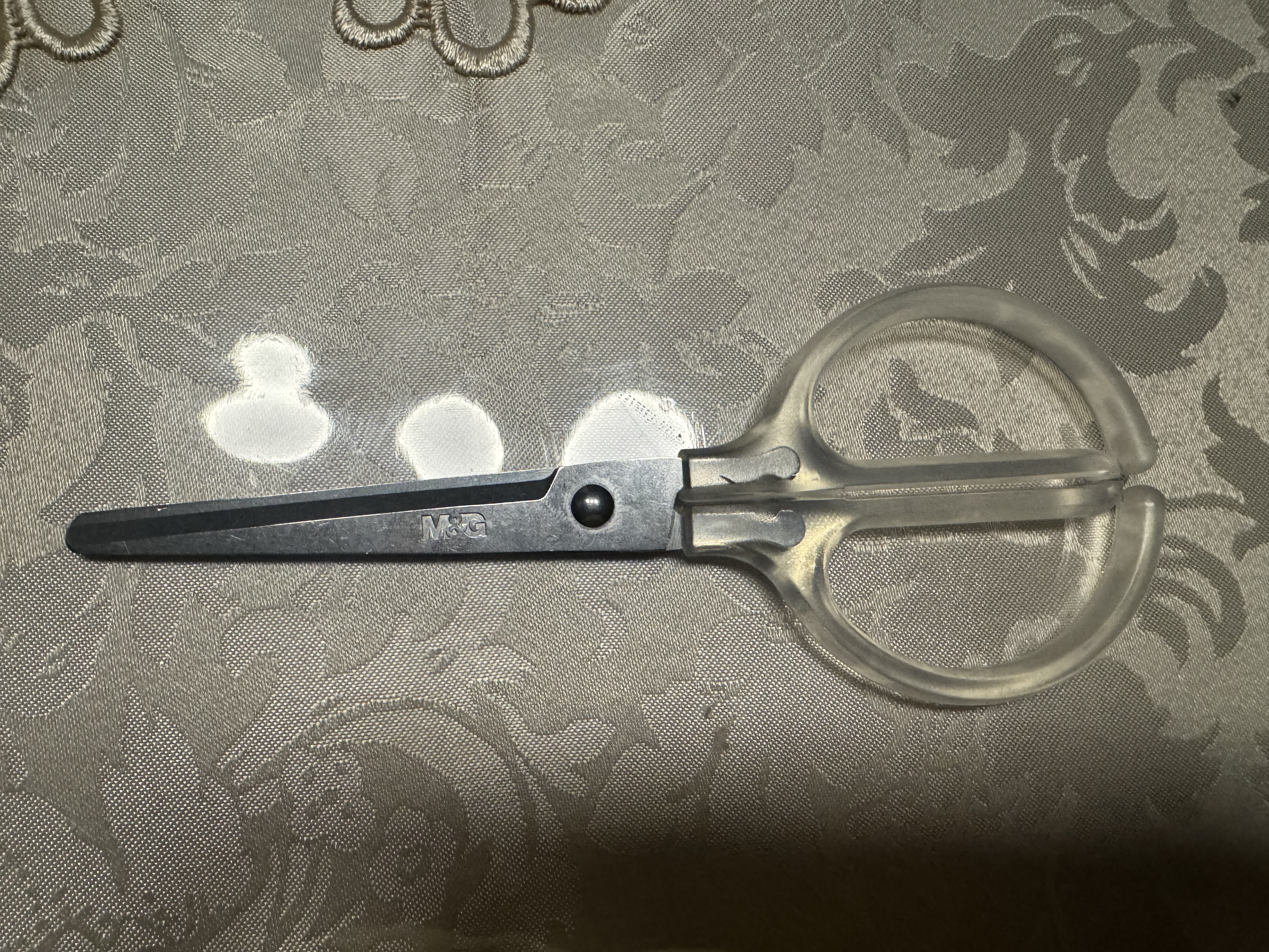 晨光（M&G）文具热门商品 180mm本味系列办公家用生活剪刀 中号手工剪纸刀 办公用品 晶透ASS913N3 实拍图