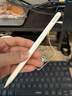 Apple/苹果 Pencil Pro 磁吸触控笔手写笔苹果笔电容笔书写绘画ipad笔 适用于iPad Pro/Air/mini机型 实拍图