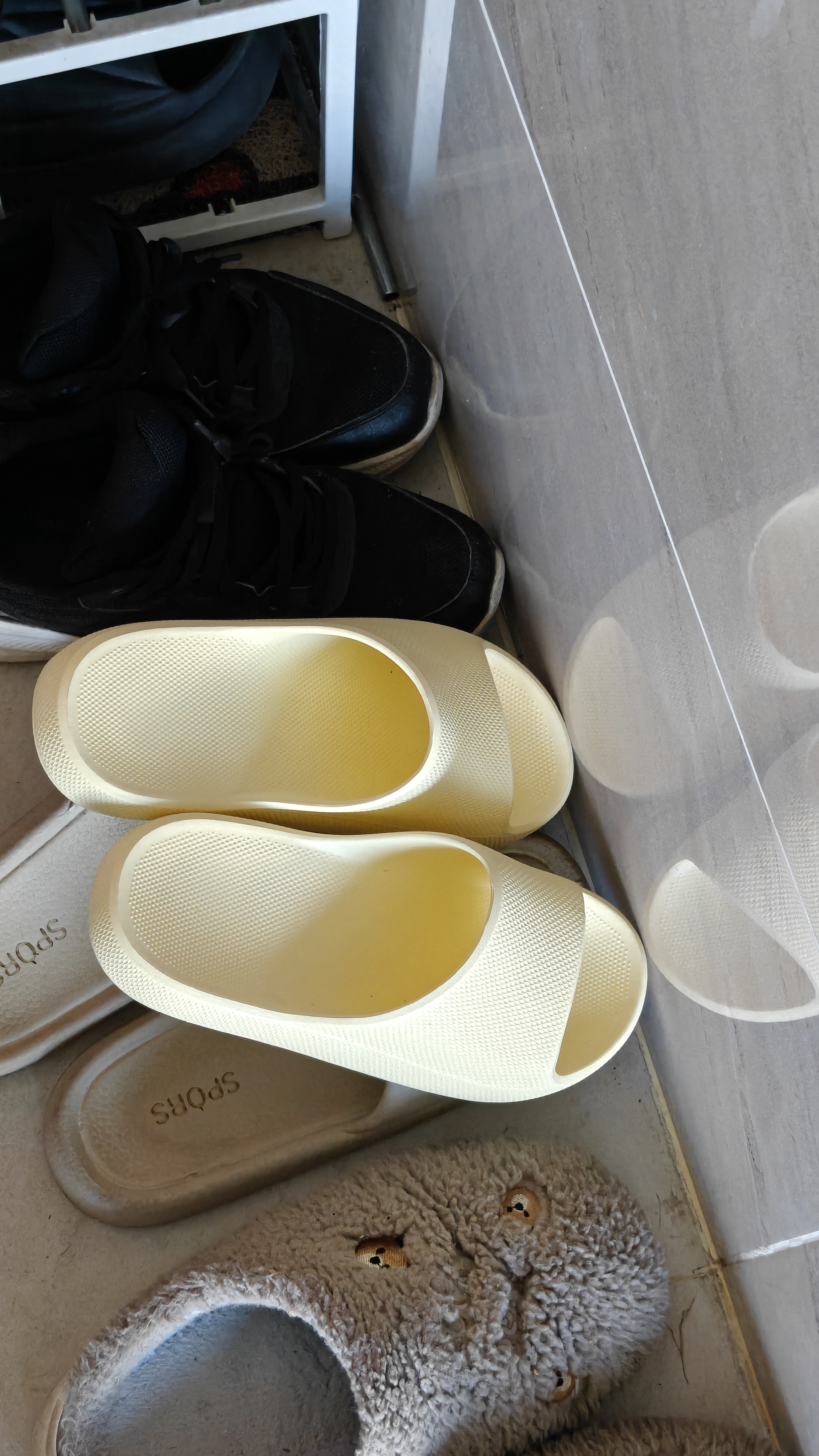 名创优品（MINISO）拖鞋女室内家居浴室防滑不臭脚踩屎感外穿拖鞋男士 柠檬黄 36-37 实拍图