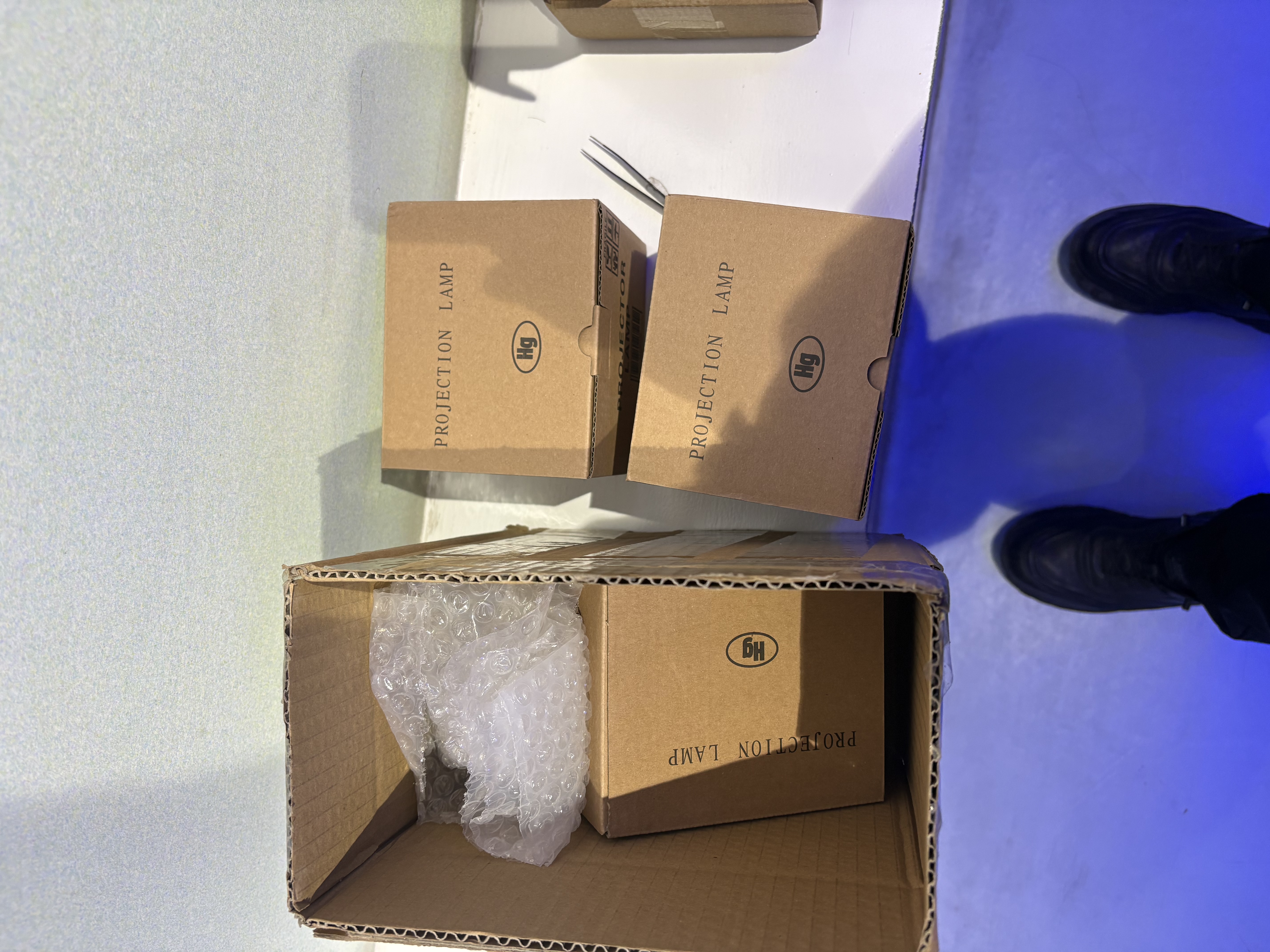 集大成适用原装爱普生ELPLP96投影仪灯泡 ELPLP95 88 78 68 60 85 89 91 92 95 97（灯组） 集大成高亮灯泡【裸灯性价比之王】 ELPLP96机型 实拍图