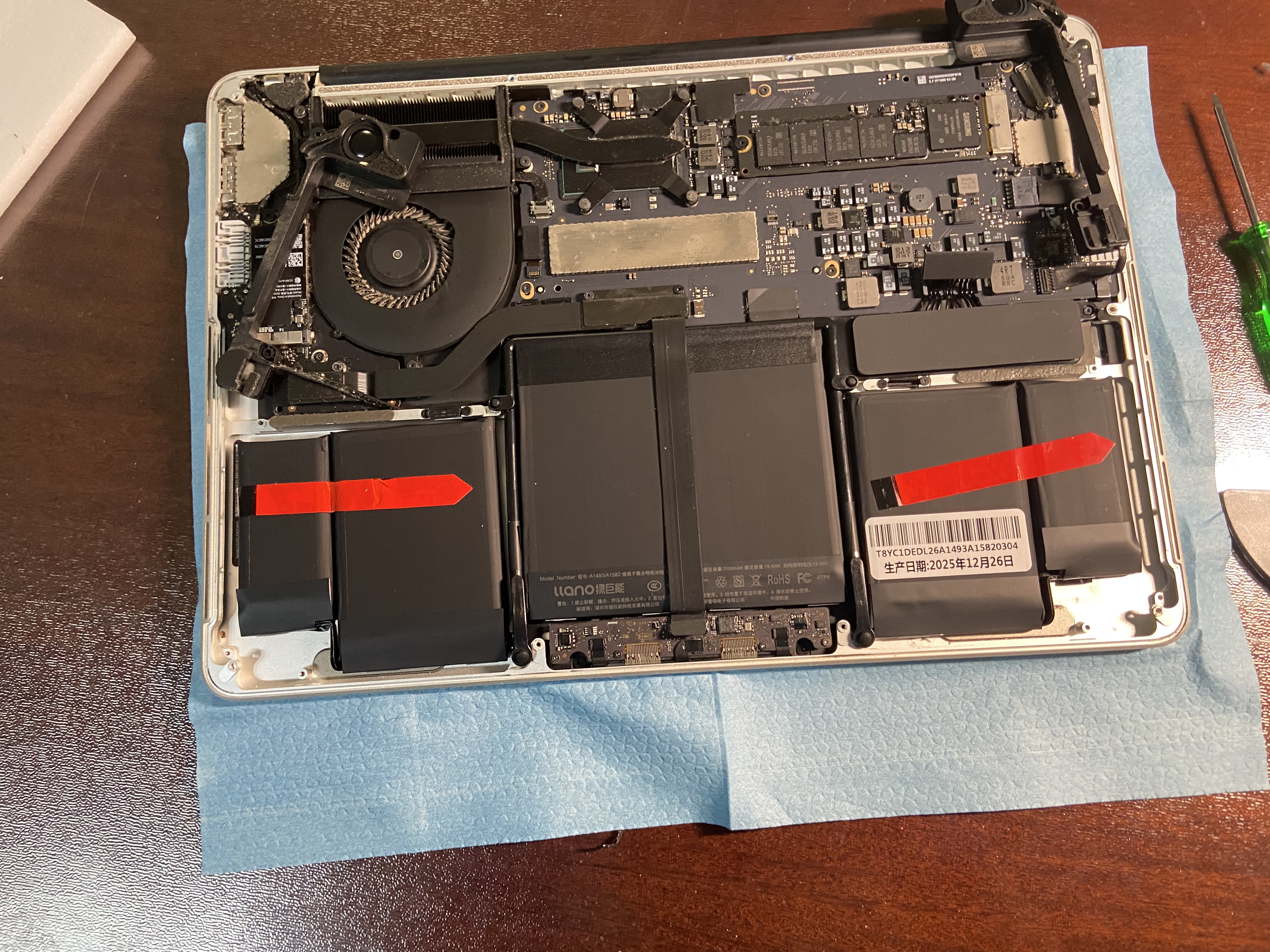 绿巨能（llano）适用苹果笔记本电脑电池Macbook Air Macbook Pro2015电池A1466/65/a1502/a1398/a1708/a1989/1990 Pro A1502/A1 实拍图