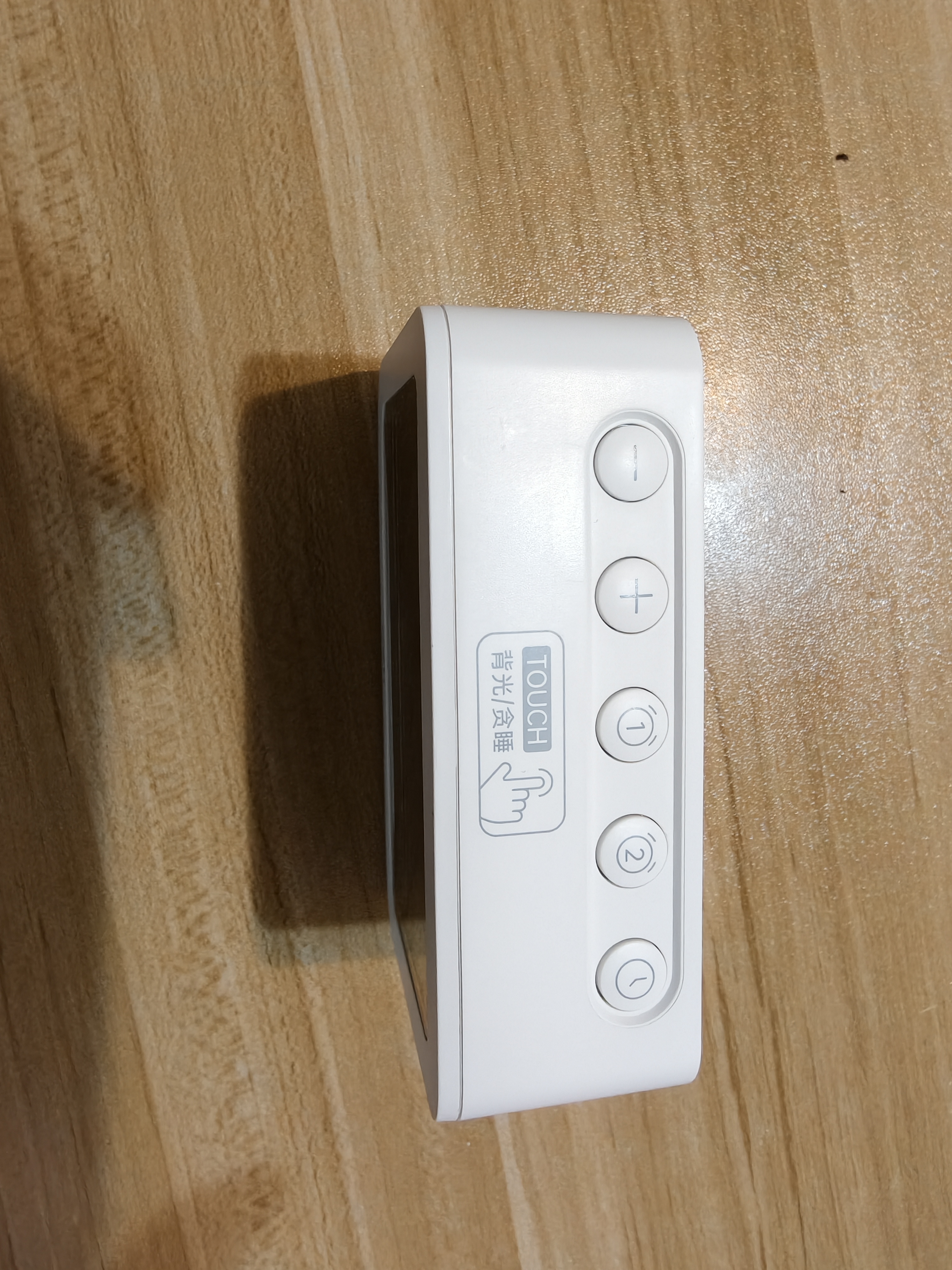 得力（deli）电子计时闹钟多功能温湿度日期宿舍背光电子钟时间管理学生专用起床神器 白色 8839礼物 实拍图