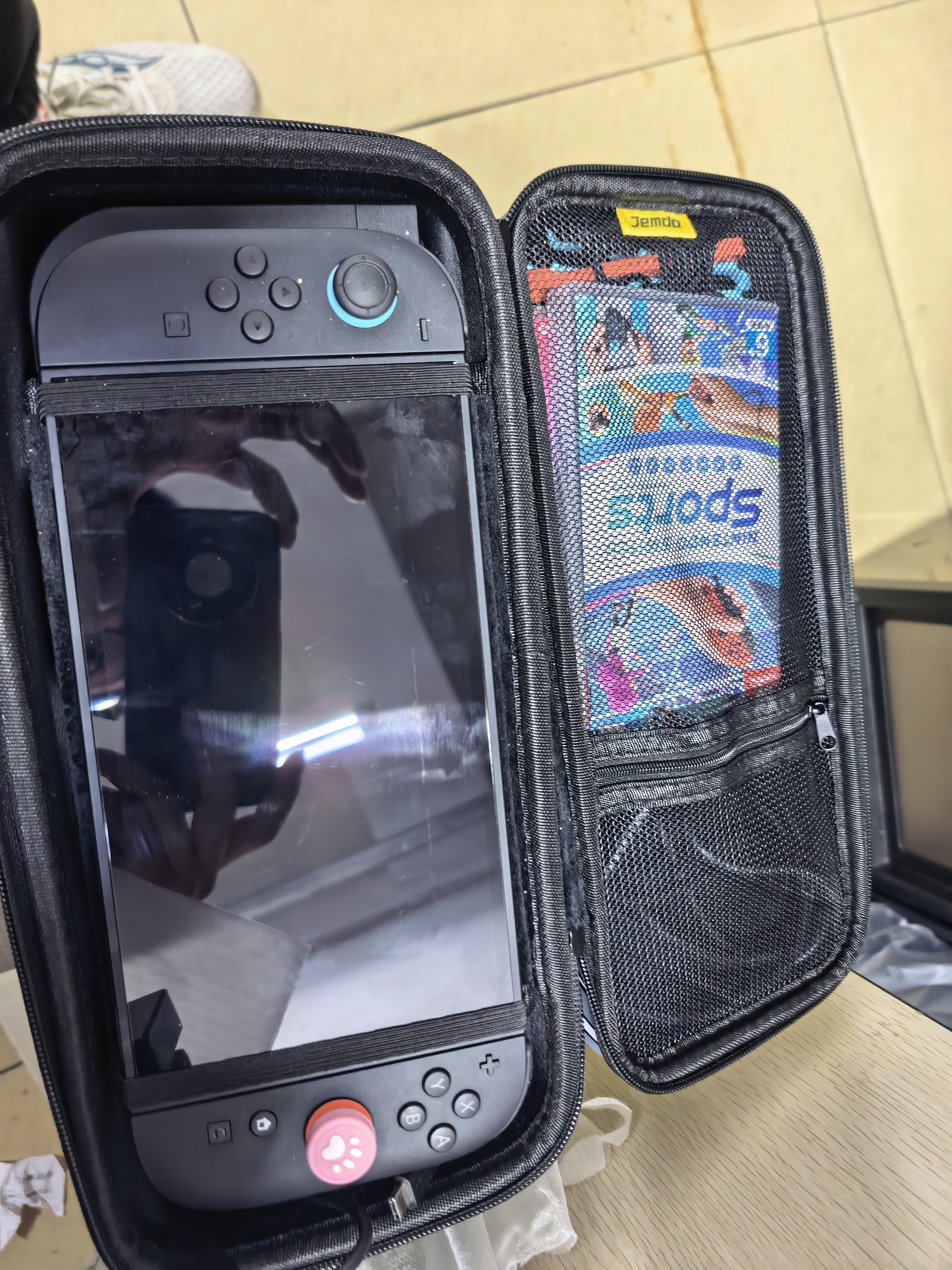 Jemdo【4件套】适用任天堂switch2全套收纳包pro手柄盒ns2代游戏机配件大容量保护箱壳钢化膜帽便携底座 实拍图