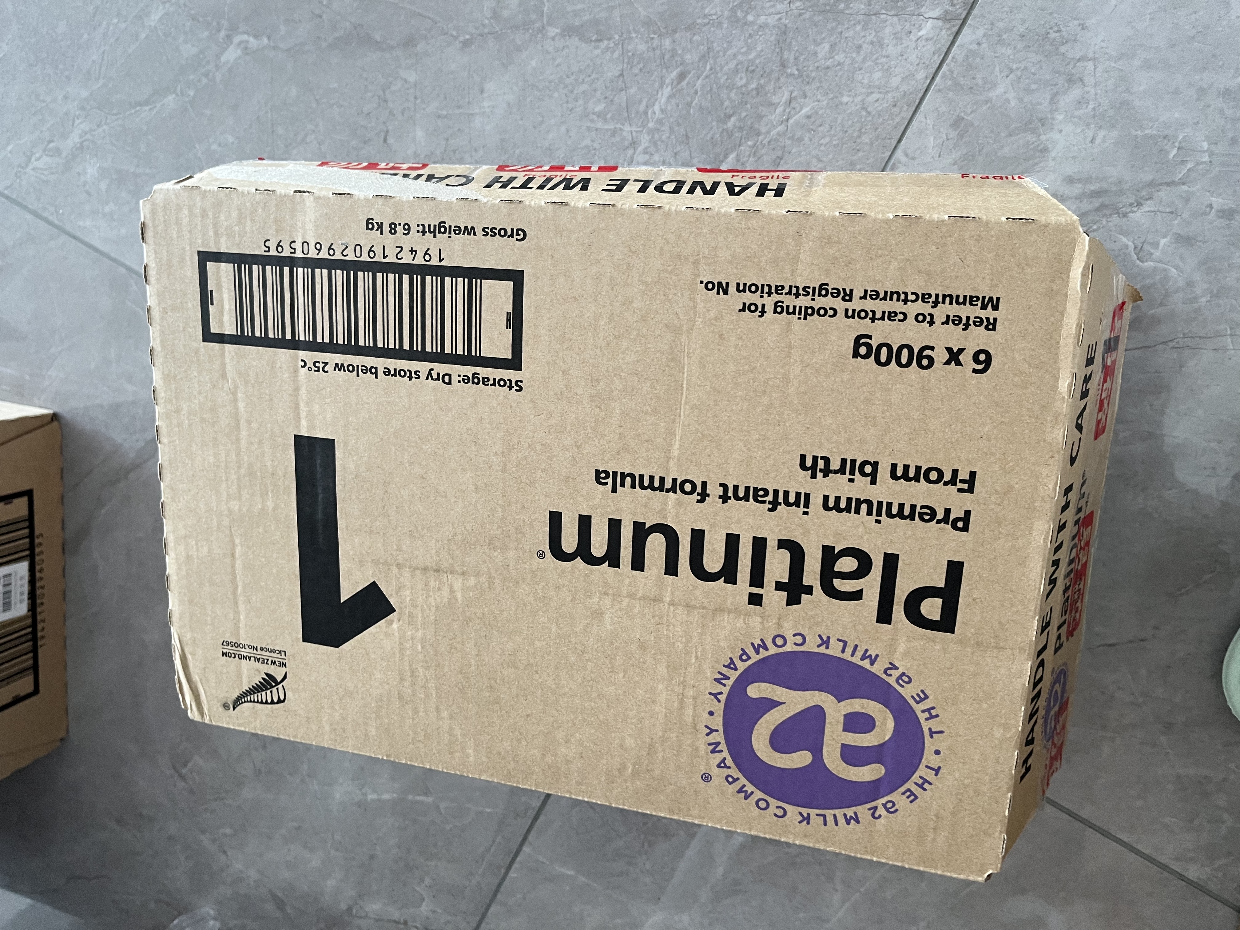 a2奶粉1段澳洲紫白金版婴幼儿一段奶粉新西兰原装进口配方奶粉900g 1段 6罐【咨询客服领好礼】 实拍图