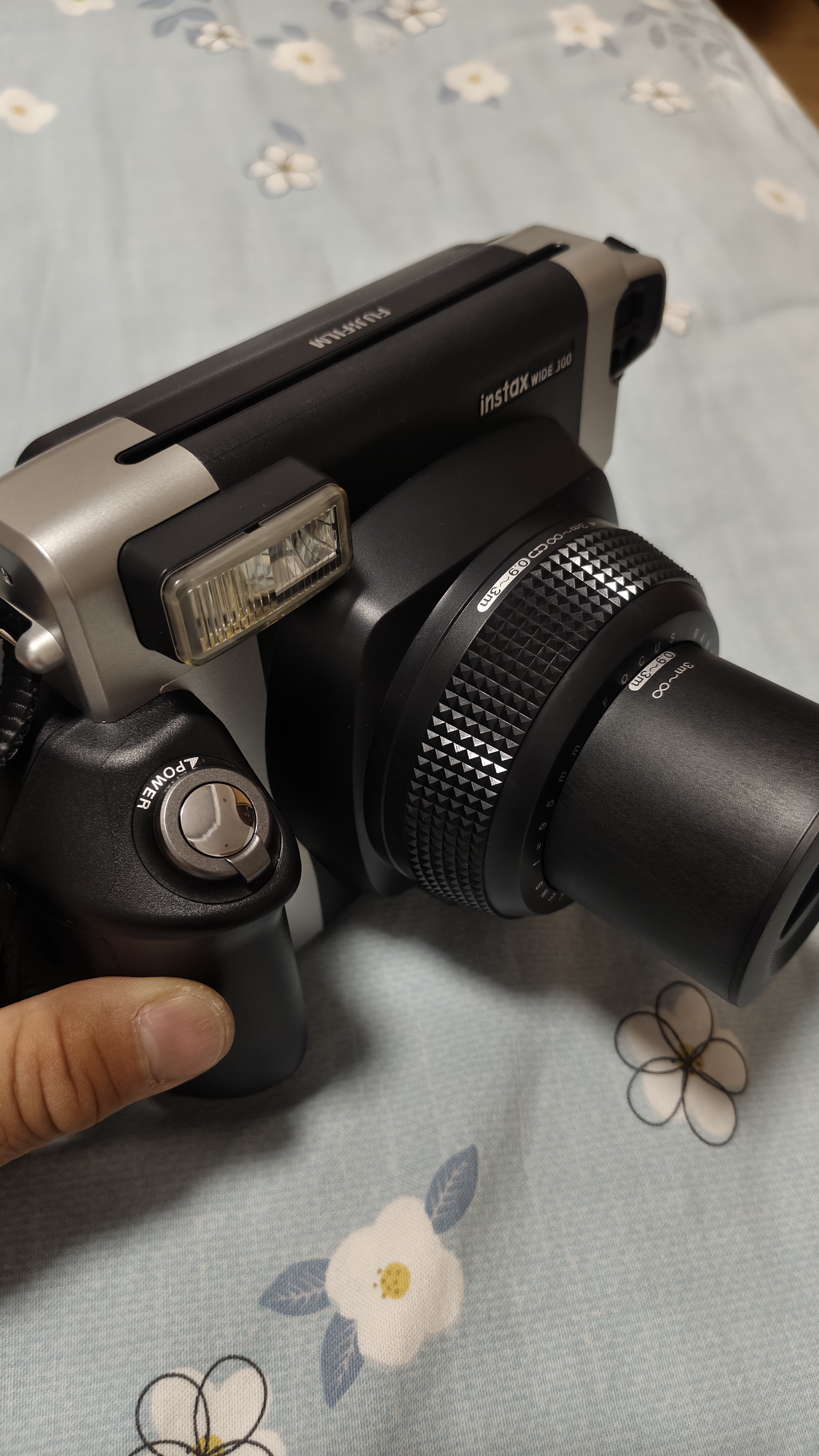 富士（FUJIFILM）拍立得 WIDE 300 400 一次成像复古相机 宽幅大视野 全新海外版 wide 300 黑色 全新标配（海外版） 实拍图